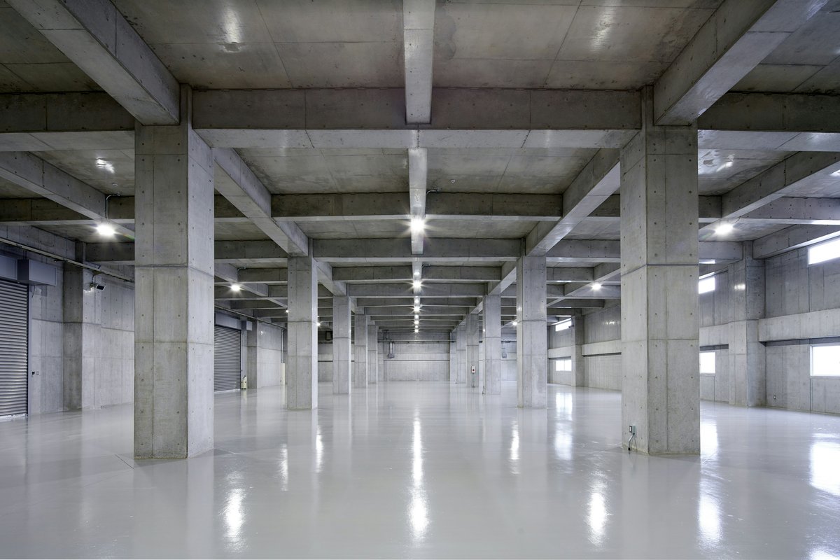 White high-gloss epoxy warehouse floor